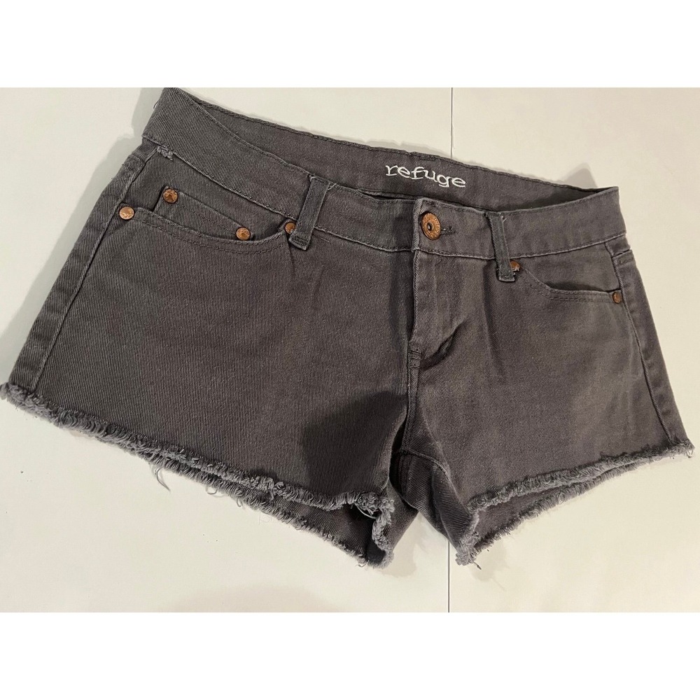 Women's size 4 Refuge grey denim shorts (2421)